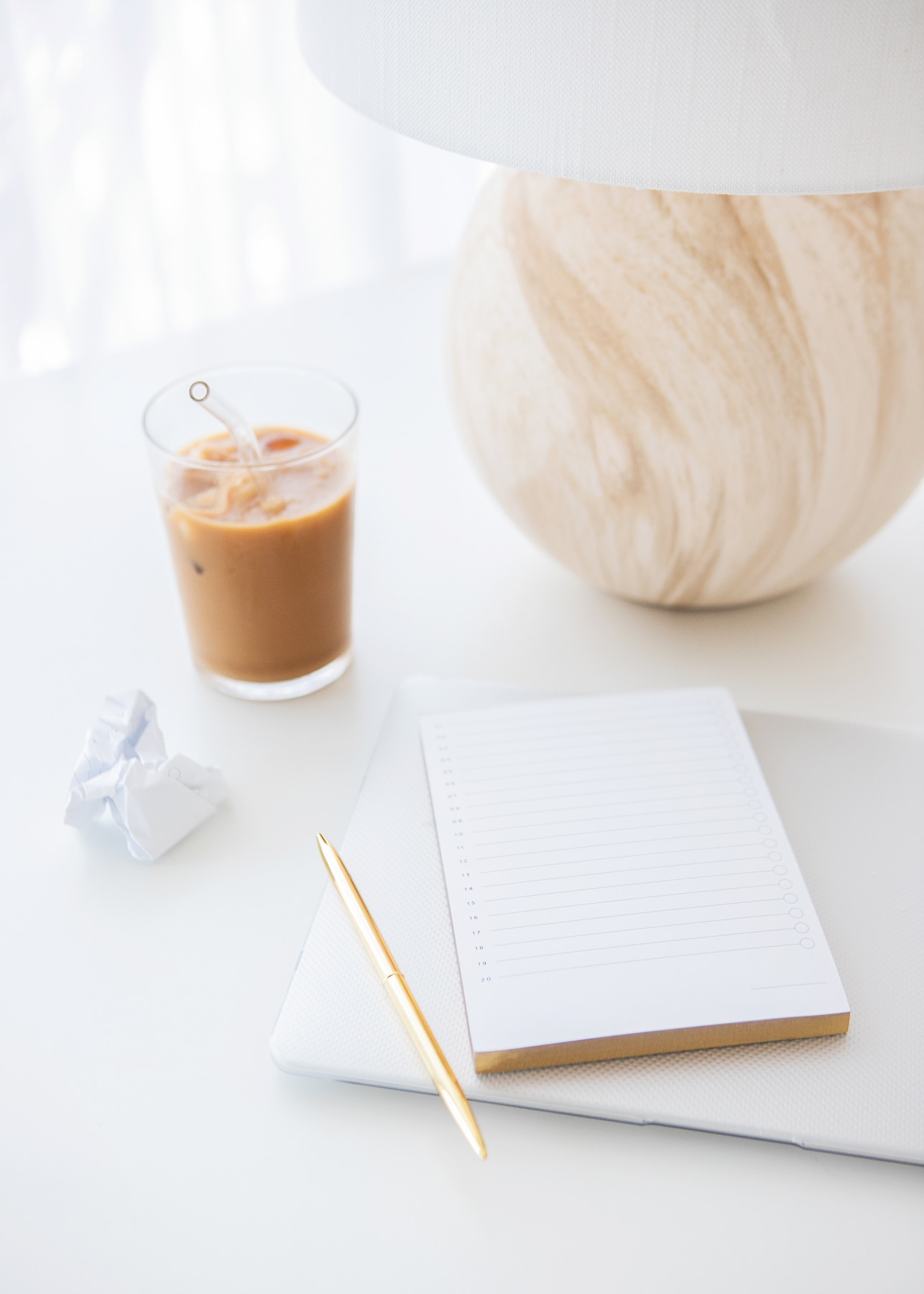 social-squares-alabaster-white-cream-nuetral-styled-stock-photo029-1